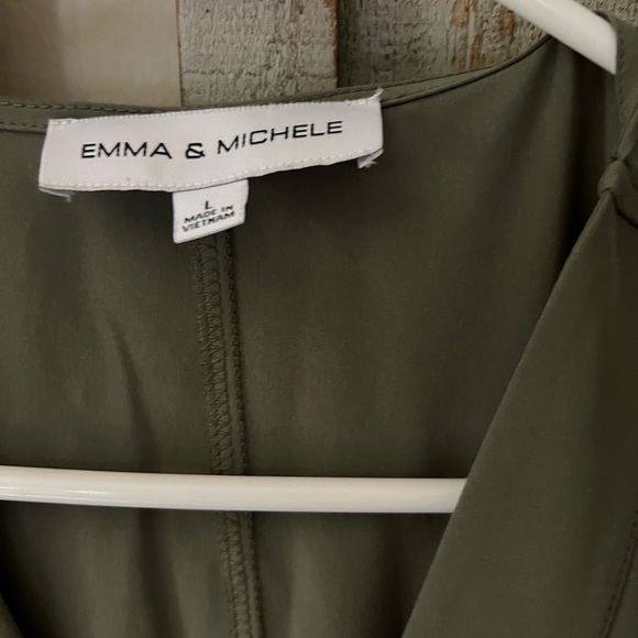 Size L green romper - Picture 4 of 4